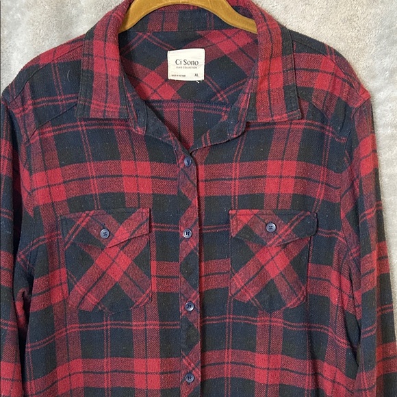 Ladies Red and Black Plaid Shirt-Size XL - Picture 4 of 8
